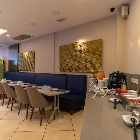 Hotel Lazz By Ketenci 3*