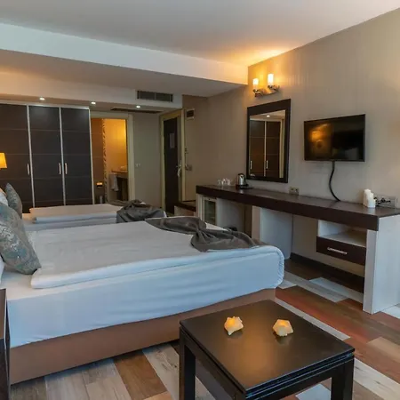 Hotel Lazz By Ketenci 3*