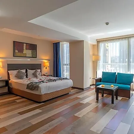 Hotel Lazz By Ketenci 3*
