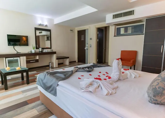 Lazz By Ketenci Otel İzmir